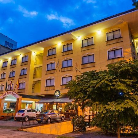 Hotel Pinares Plaza Pereira Ngoại thất bức ảnh