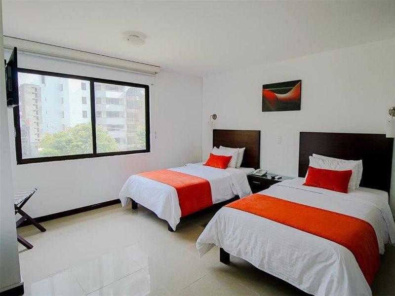 Hotel Pinares Plaza Pereira Ngoại thất bức ảnh