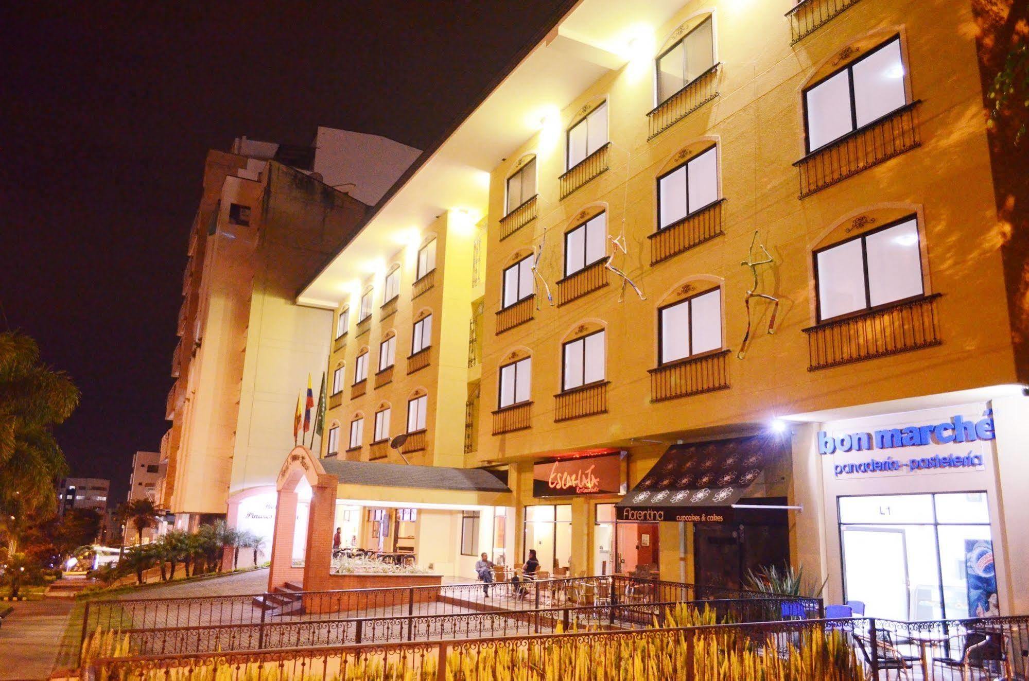 Hotel Pinares Plaza Pereira Ngoại thất bức ảnh