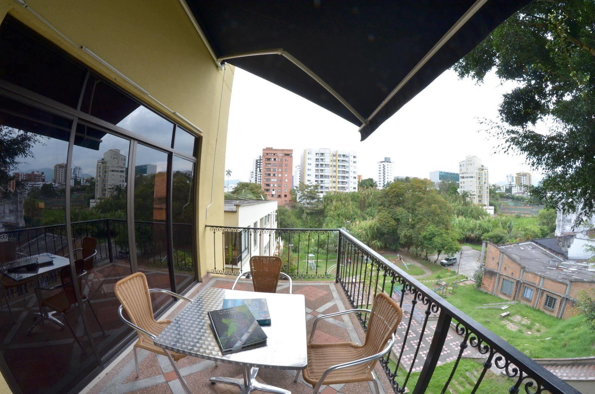Hotel Pinares Plaza Pereira Ngoại thất bức ảnh